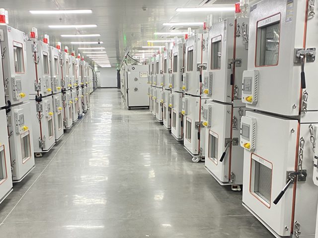 47台双层锂电池测试环境箱成功交付融捷集团